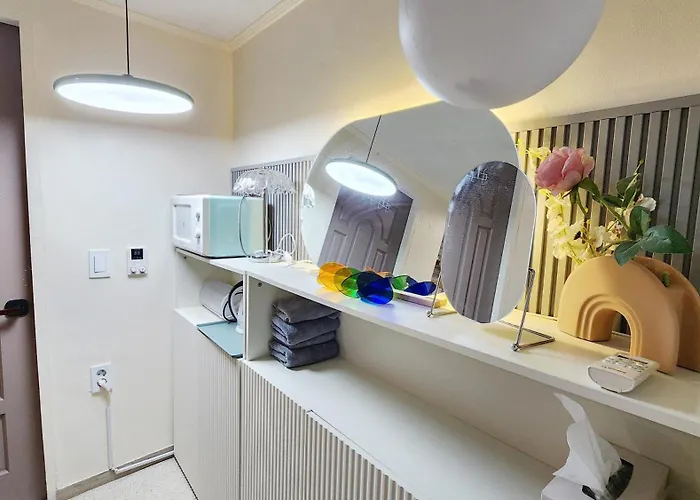 서교초후문 Seogyo Elementary School Hongdae Hongik Entrance Station 1 To 3 Minutes Away Appartement