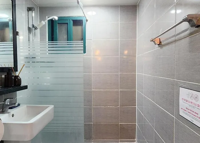 서교초후문 Seogyo Elementary School Hongdae Hongik Entrance Station 1 To 3 Minutes Away Appartement *